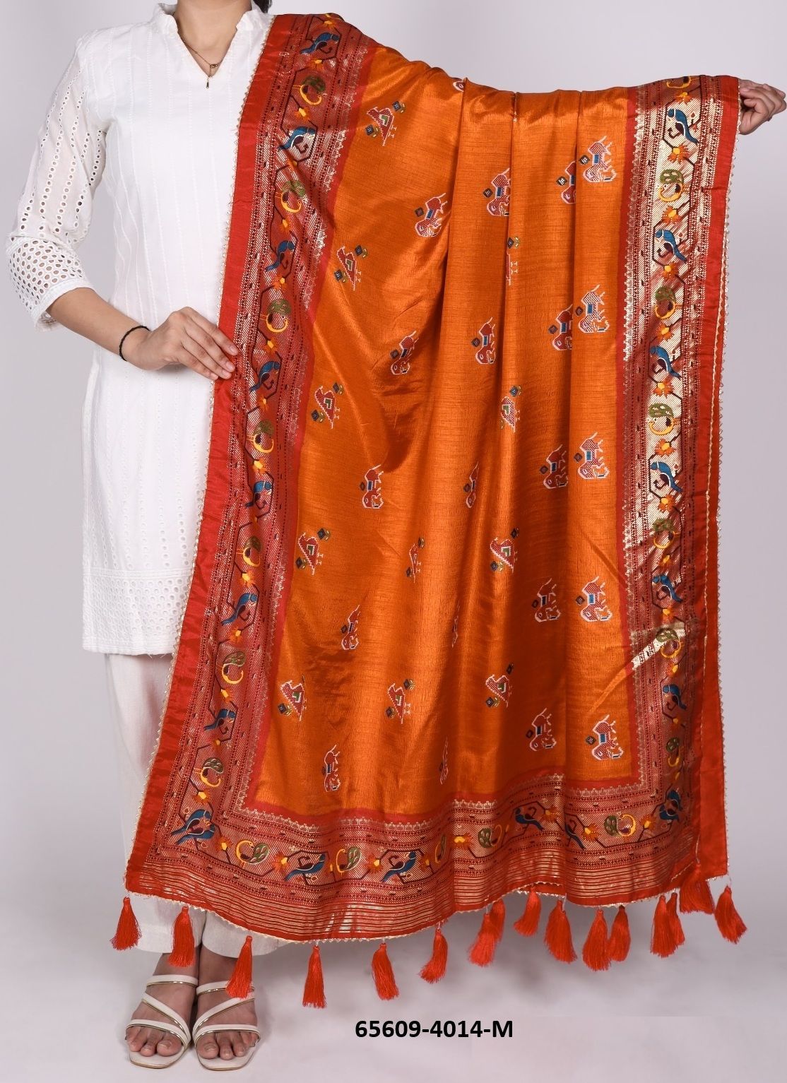 TUSSER SILK BANDHANI PATOLA - Catalog # 65609 (Set of 20 Only Dupattas) TUSSER SILK BANDHANI PATOLA - Catalog # 65609 (Set of 20 Only Dupattas)