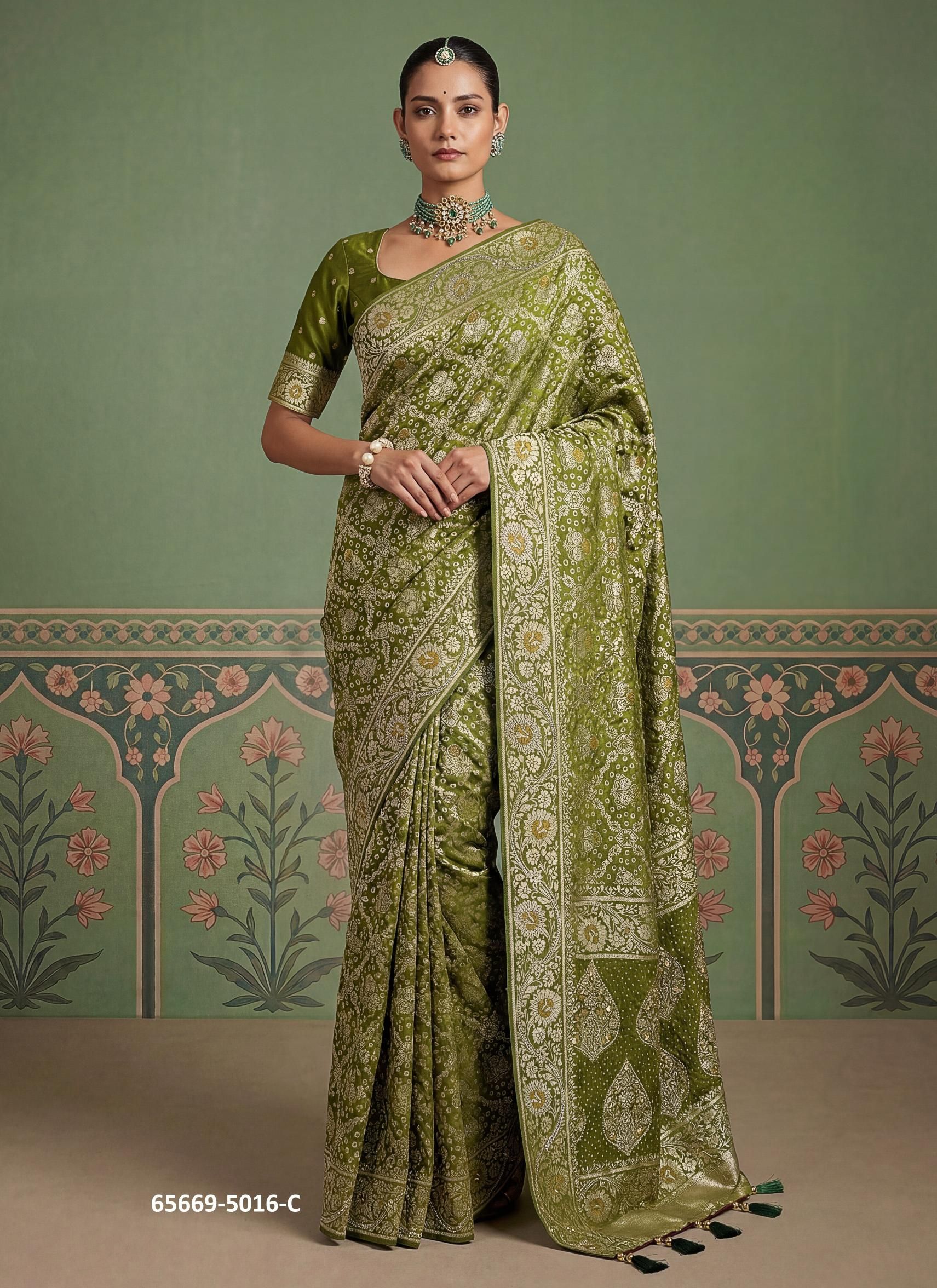 SERIES 5016 - Catalog # 65669 (Set of 6 Sarees) SERIES 5016 - Catalog # 65669 (Set of 6 Sarees)