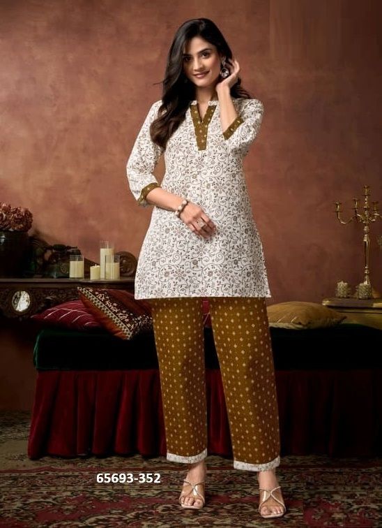 PANKH - Catalog # 65693 (Set of 4 SIZE-SETS [Tops With Bottoms])