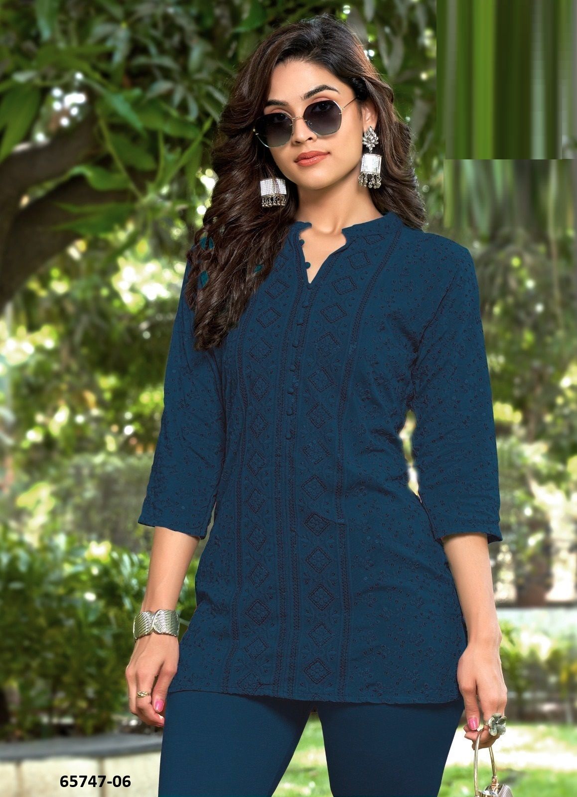 SPARK - Catalog # 65747 (Set of 7 SIZE-SETS [Readymade Women's Kurtis / Tops])