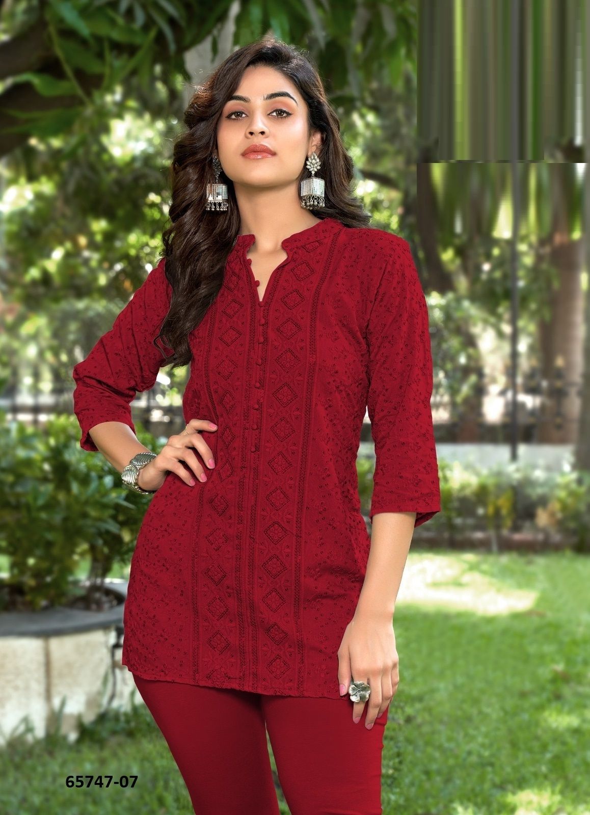 SPARK - Catalog # 65747 (Set of 7 SIZE-SETS [Readymade Women's Kurtis / Tops])