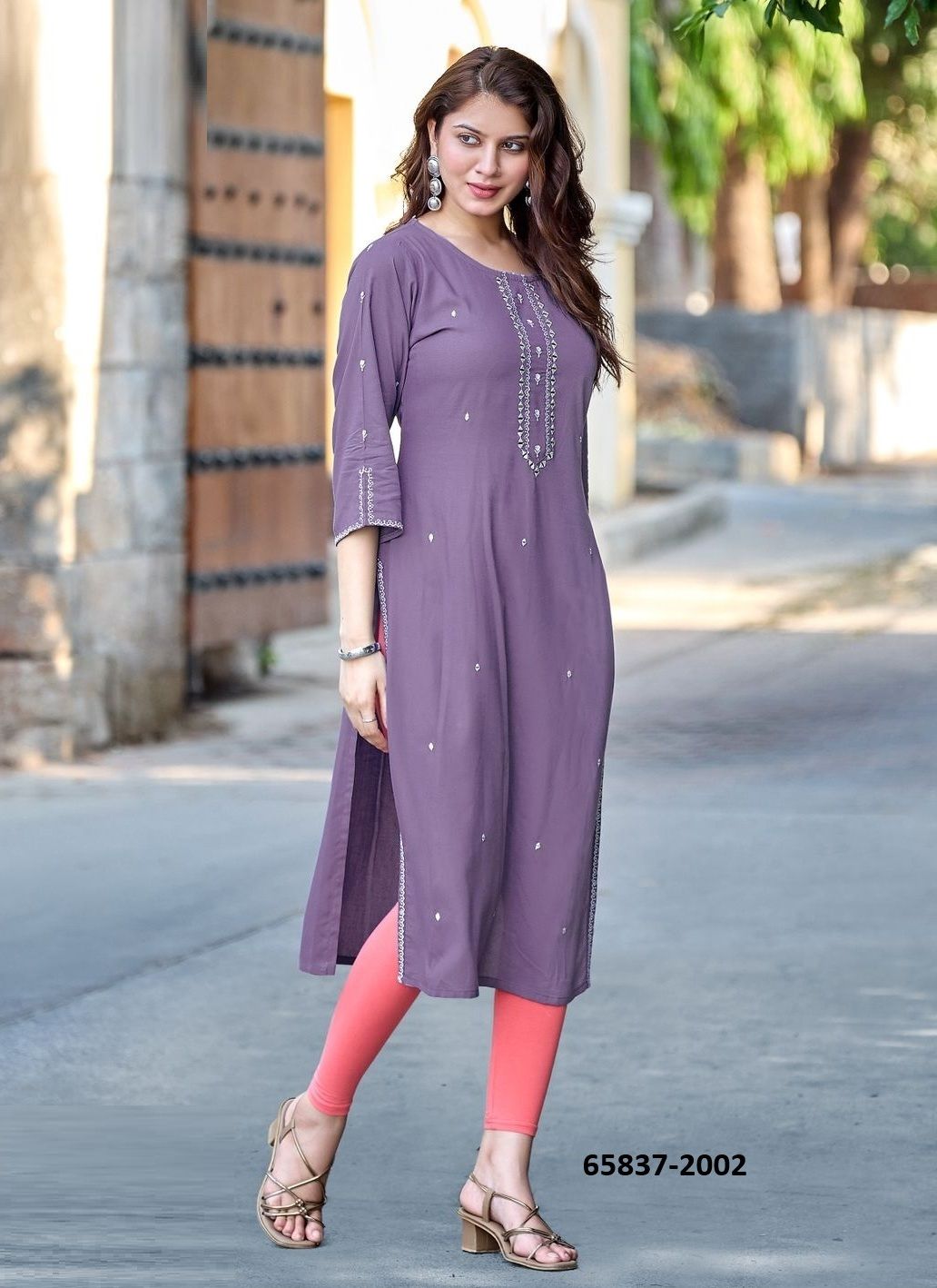 HAYA - Catalog # 65837 (Set of 6 Readymade Women's Kurtis / Tops) HAYA - Catalog # 65837 (Set of 6 Readymade Women's Kurtis / Tops)