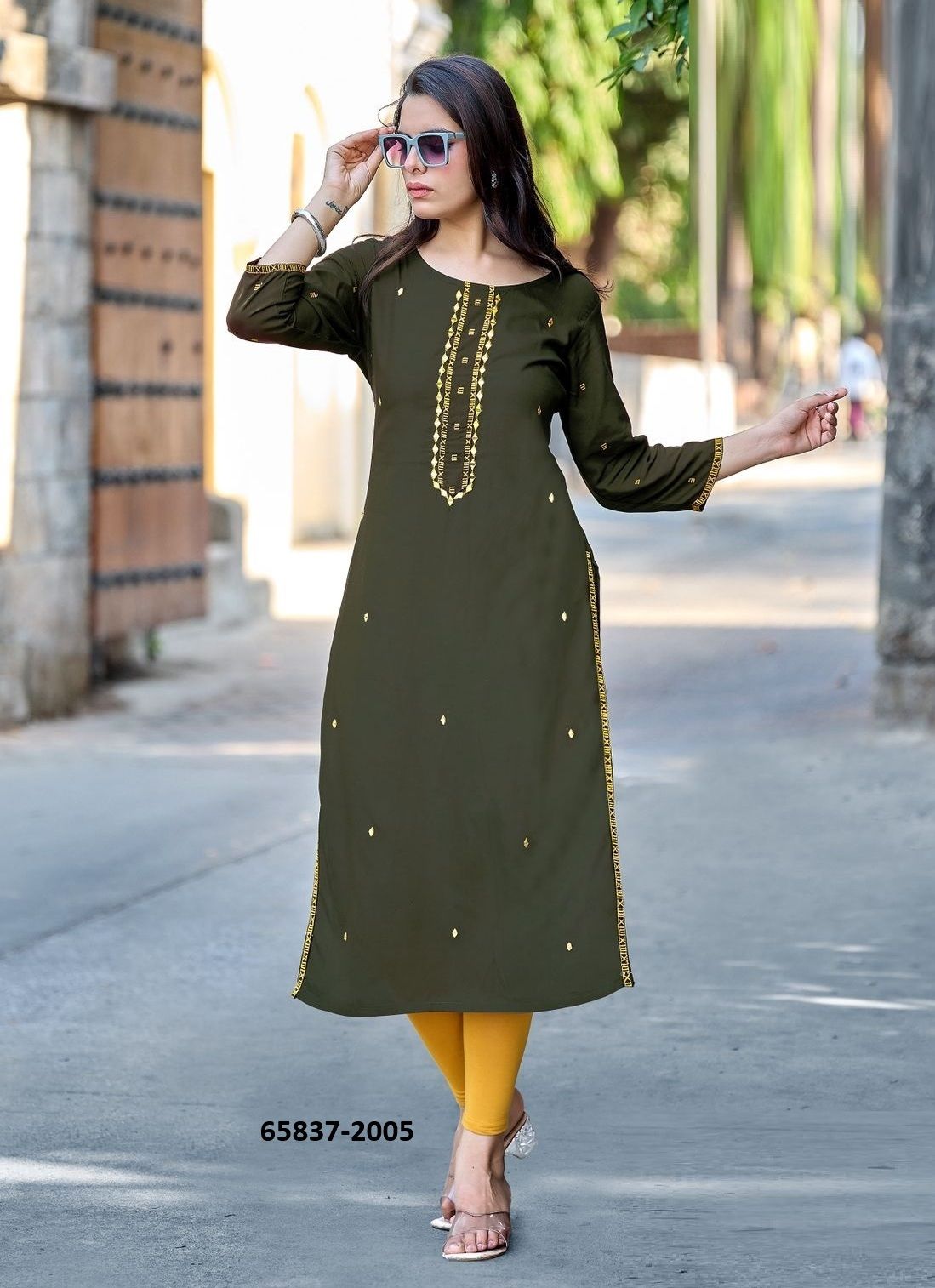 HAYA - Catalog # 65837 (Set of 6 Readymade Women's Kurtis / Tops) HAYA - Catalog # 65837 (Set of 6 Readymade Women's Kurtis / Tops)