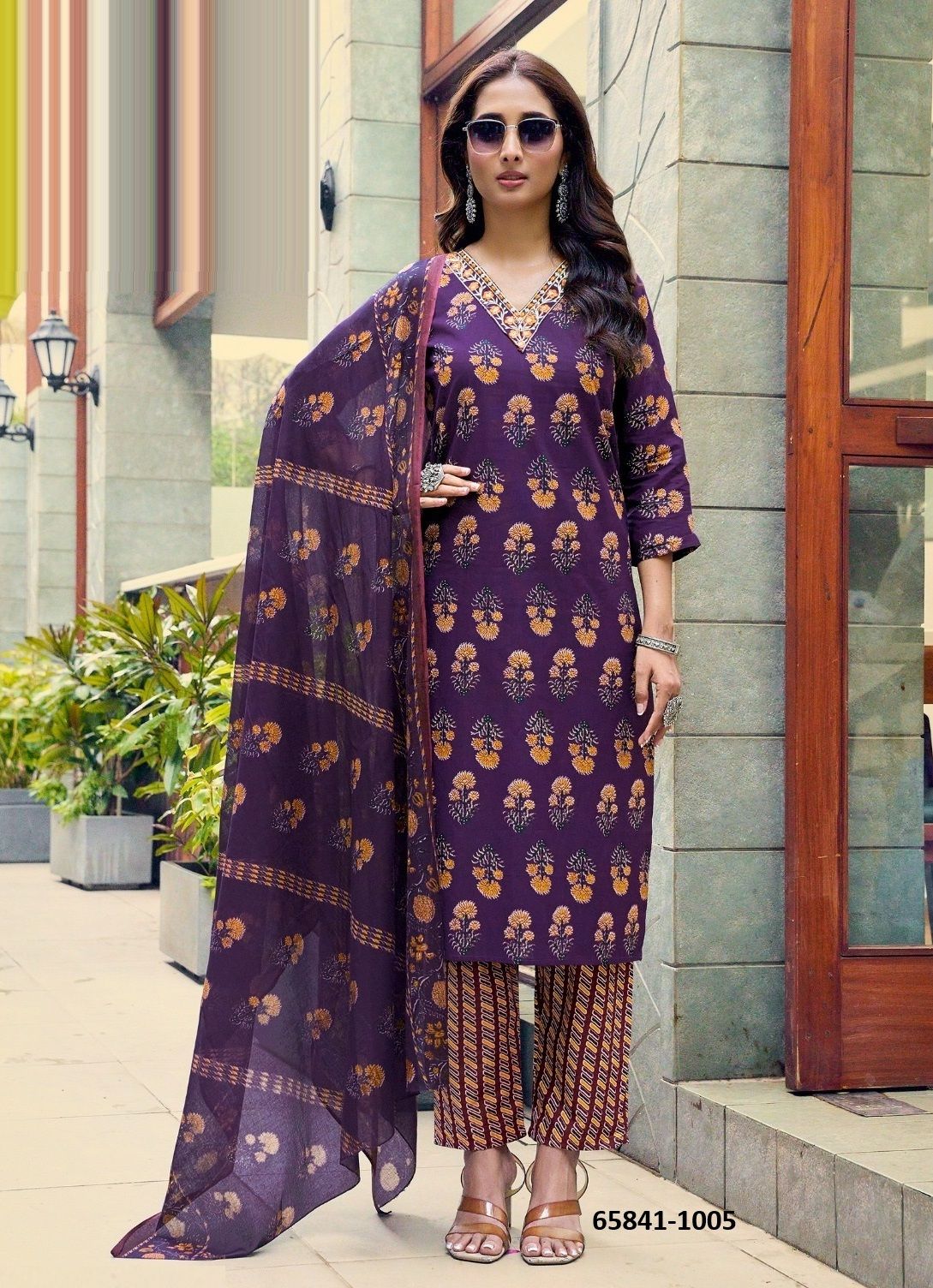 AJARAKH 1 - Catalog # 65841 (Set of 8 Readymade Salwar Suits) AJARAKH 1 - Catalog # 65841 (Set of 8 Readymade Salwar Suits)