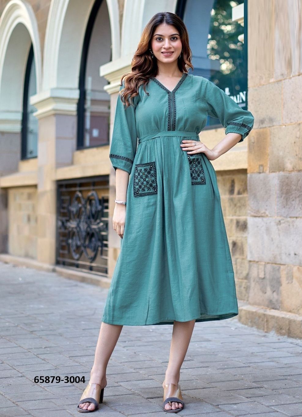 ALEENA - Catalog # 65879 (Set of 5 Readymade Women's Kurtis / Tops) ALEENA - Catalog # 65879 (Set of 5 Readymade Women's Kurtis / Tops)