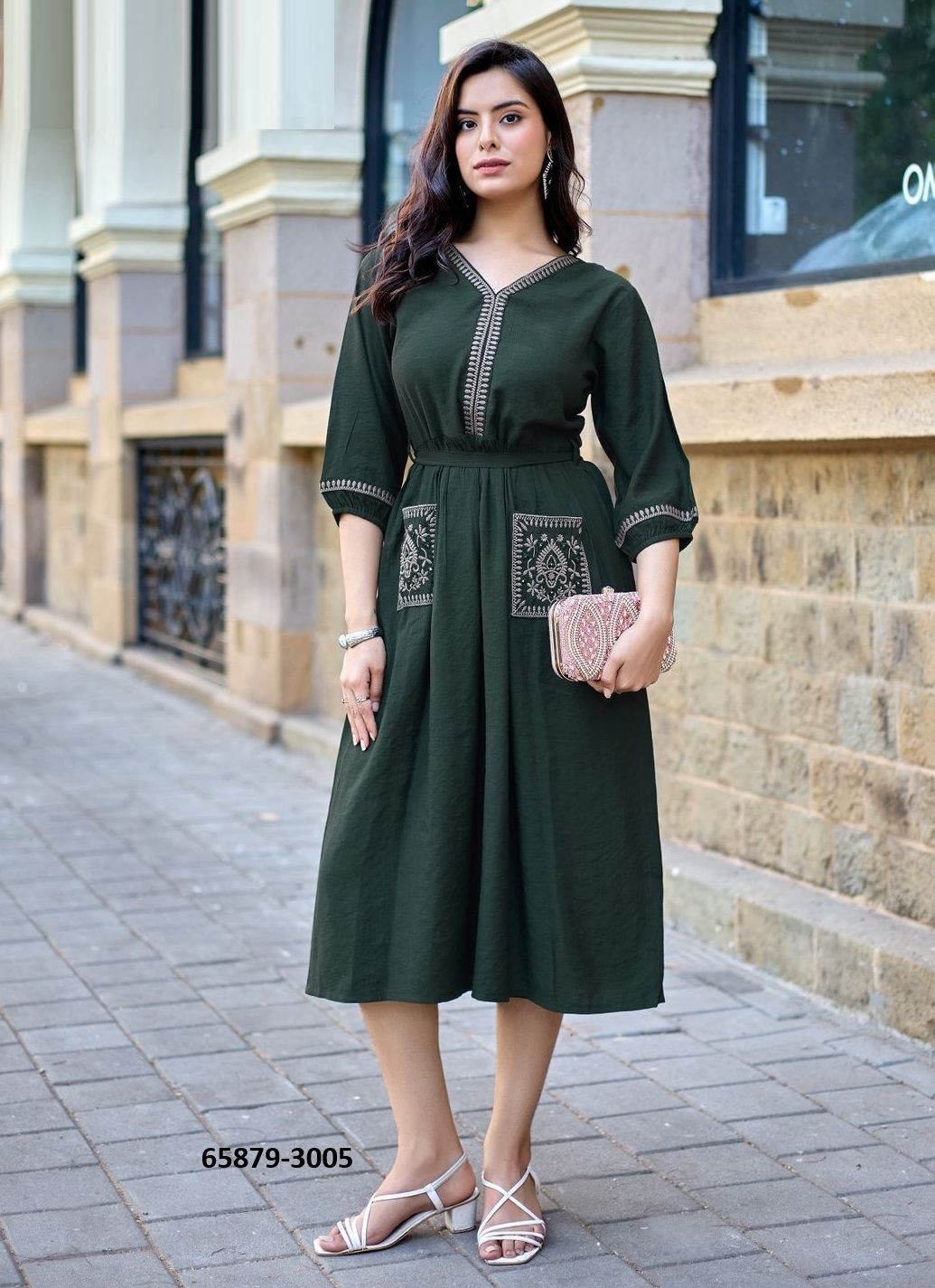 ALEENA - Catalog # 65879 (Set of 5 Readymade Women's Kurtis / Tops) ALEENA - Catalog # 65879 (Set of 5 Readymade Women's Kurtis / Tops)