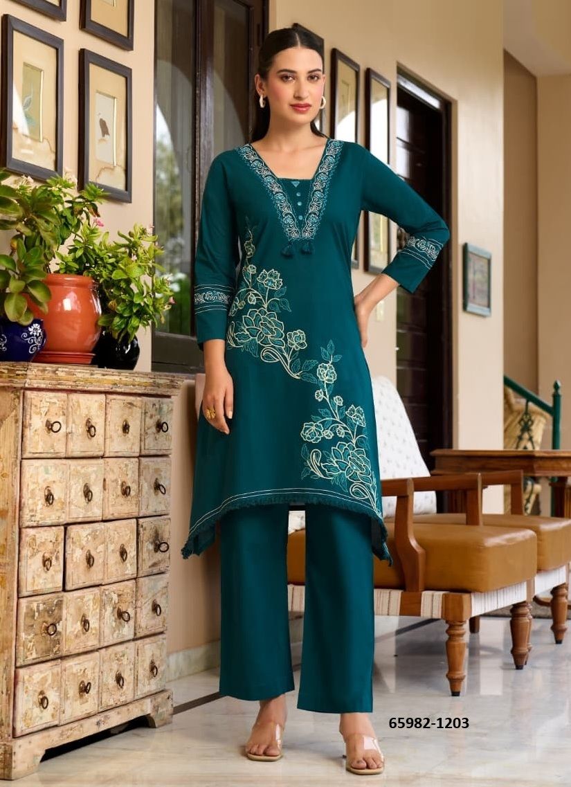AMRITA - Catalog # 65982 (Set of 4 Tops With Bottoms)