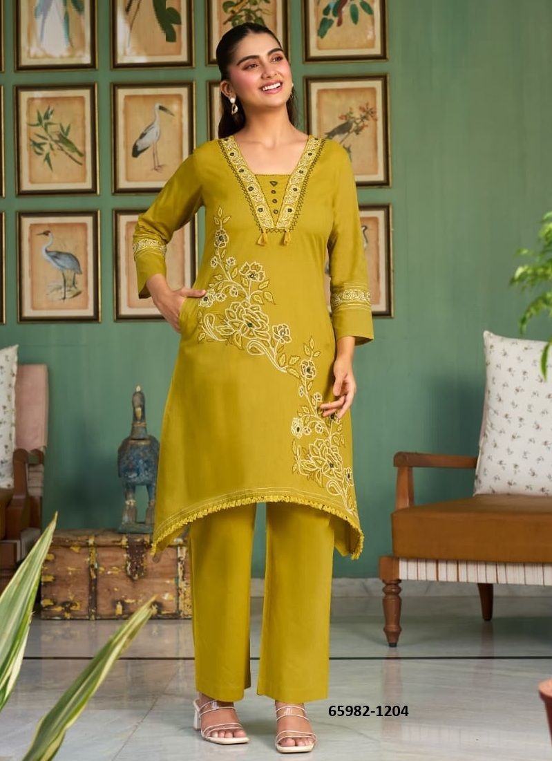 AMRITA - Catalog # 65982 (Set of 4 Tops With Bottoms)