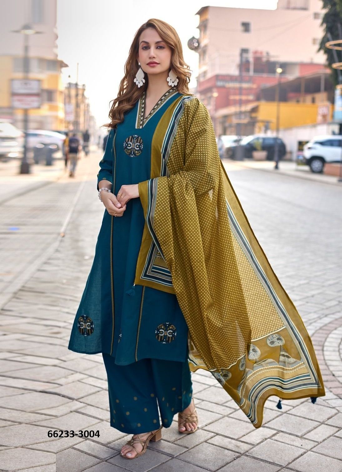 VARUNI - Catalog # 66233 (Set of 4 Readymade Salwar Suits) VARUNI - Catalog # 66233 (Set of 4 Readymade Salwar Suits)