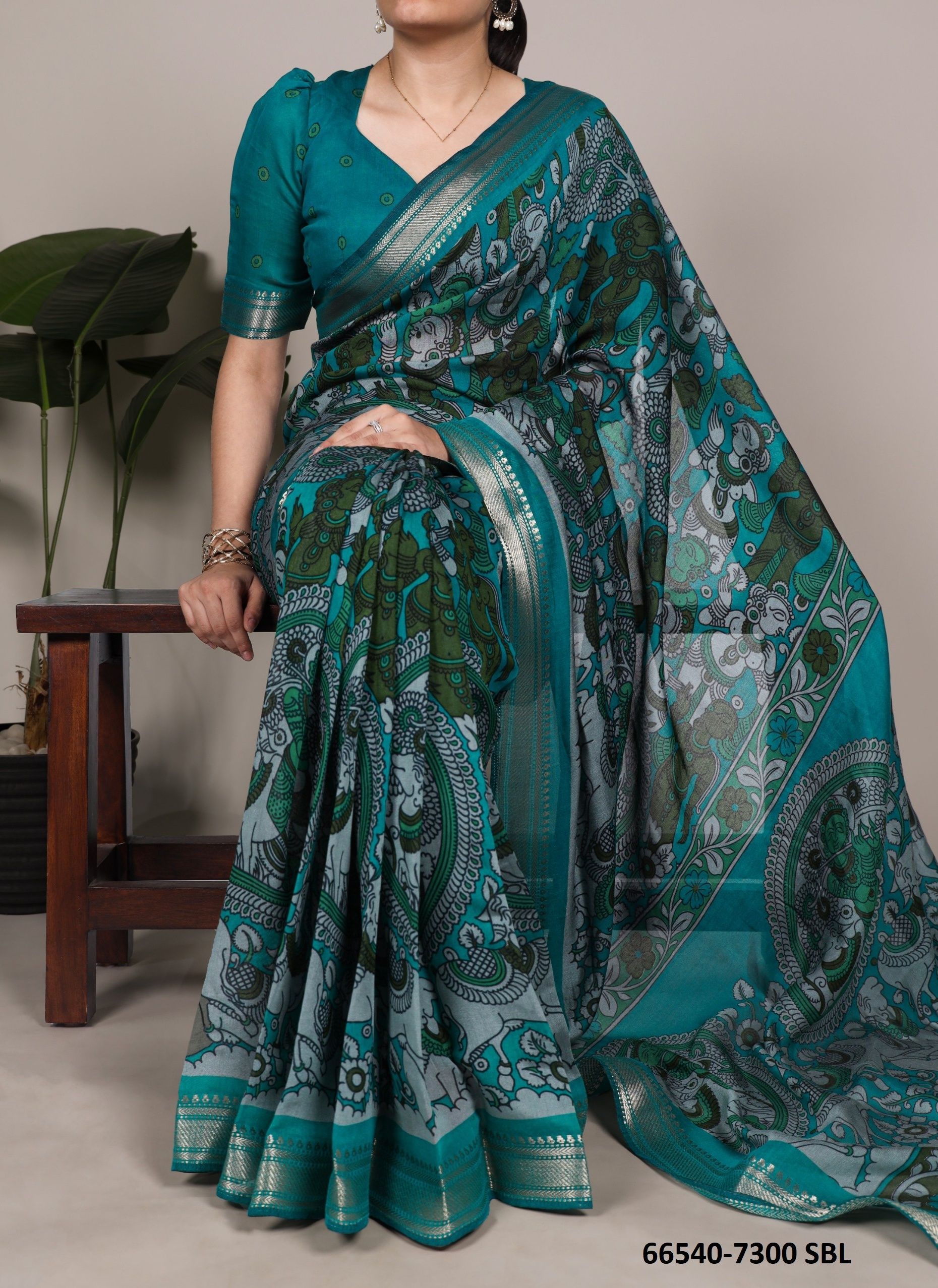 VIRANSHI 1 - Catalog # 66540 (Set of 4 Sarees) VIRANSHI 1 - Catalog # 66540 (Set of 4 Sarees)