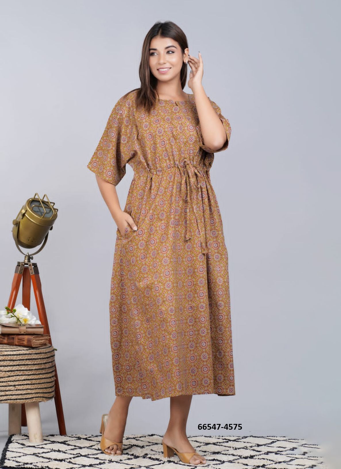 SUMMER UNIQUE PLUS-SIZE KAFTANS - Catalog # 66547 (Set of 51 Kaftans / Ponchos) SUMMER UNIQUE PLUS-SIZE KAFTANS - Catalog # 66547 (Set of 51 Kaftans / Ponchos)