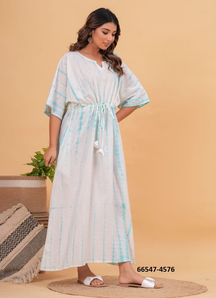 SUMMER UNIQUE PLUS-SIZE KAFTANS - Catalog # 66547 (Set of 51 Kaftans / Ponchos) SUMMER UNIQUE PLUS-SIZE KAFTANS - Catalog # 66547 (Set of 51 Kaftans / Ponchos)