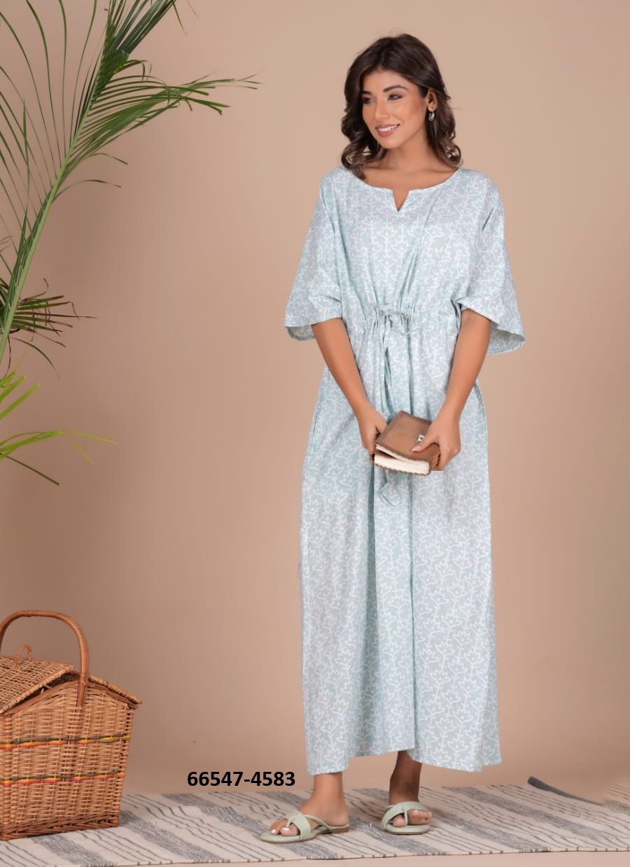 SUMMER UNIQUE PLUS-SIZE KAFTANS - Catalog # 66547 (Set of 51 Kaftans / Ponchos) SUMMER UNIQUE PLUS-SIZE KAFTANS - Catalog # 66547 (Set of 51 Kaftans / Ponchos)