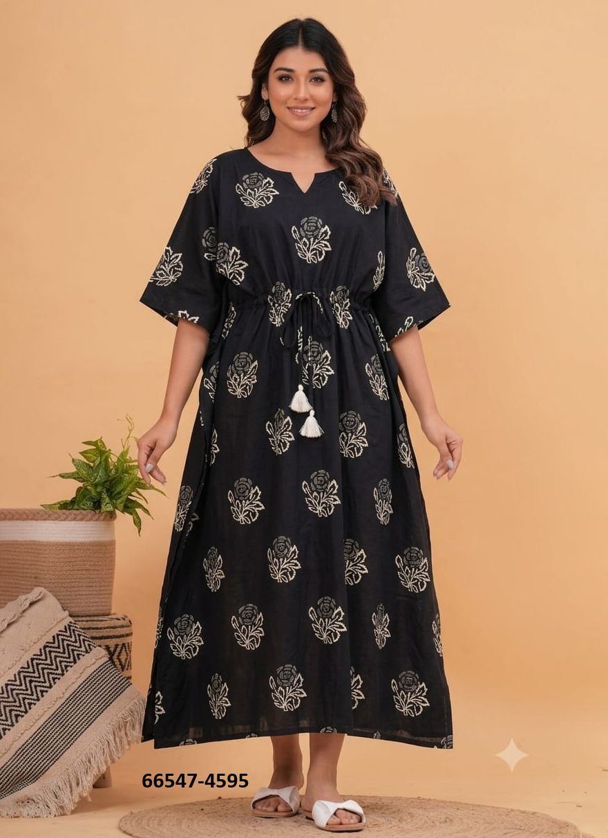 SUMMER UNIQUE PLUS-SIZE KAFTANS - Catalog # 66547 (Set of 51 Kaftans / Ponchos) SUMMER UNIQUE PLUS-SIZE KAFTANS - Catalog # 66547 (Set of 51 Kaftans / Ponchos)