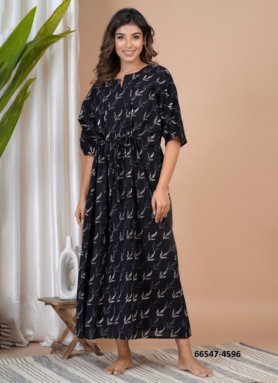 SUMMER UNIQUE PLUS-SIZE KAFTANS - Catalog # 66547 (Set of 51 Kaftans / Ponchos) SUMMER UNIQUE PLUS-SIZE KAFTANS - Catalog # 66547 (Set of 51 Kaftans / Ponchos)
