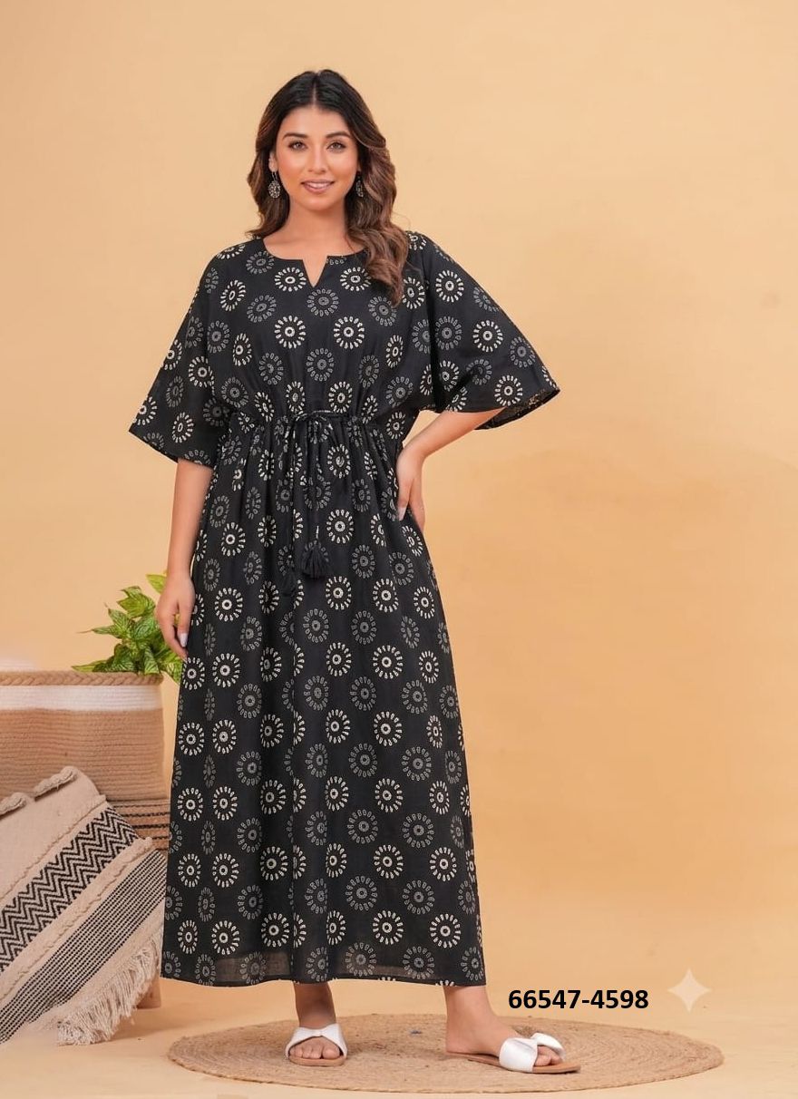 SUMMER UNIQUE PLUS-SIZE KAFTANS - Catalog # 66547 (Set of 51 Kaftans / Ponchos) SUMMER UNIQUE PLUS-SIZE KAFTANS - Catalog # 66547 (Set of 51 Kaftans / Ponchos)
