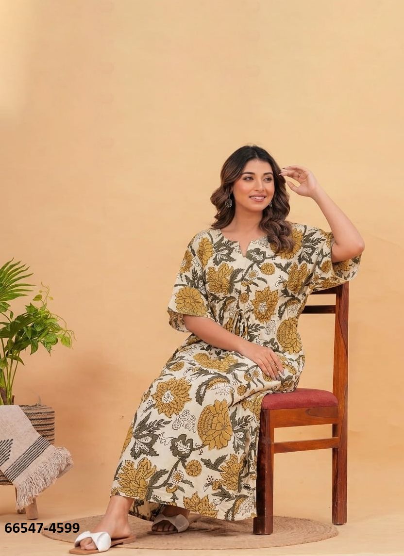 SUMMER UNIQUE PLUS-SIZE KAFTANS - Catalog # 66547 (Set of 51 Kaftans / Ponchos) SUMMER UNIQUE PLUS-SIZE KAFTANS - Catalog # 66547 (Set of 51 Kaftans / Ponchos)