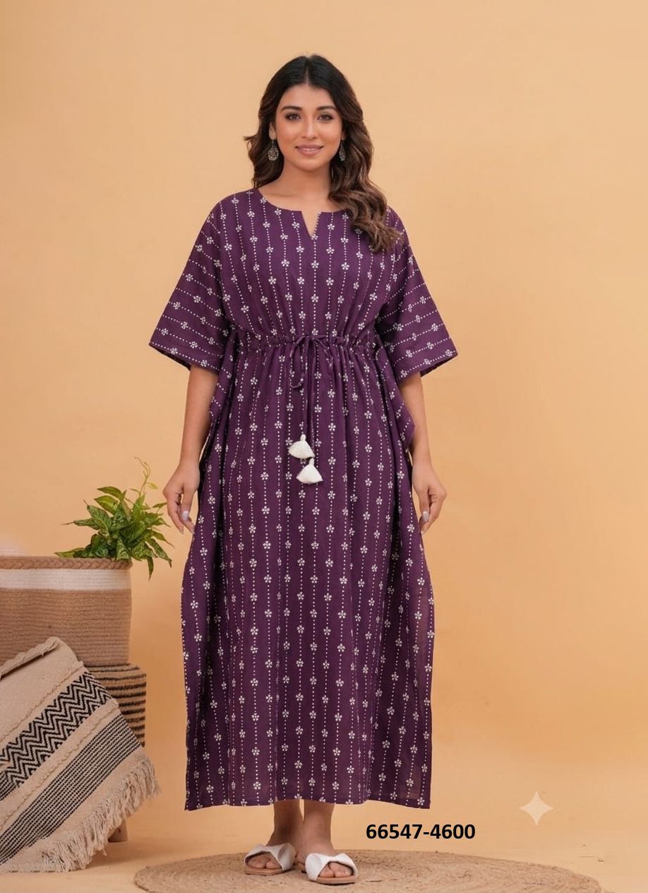 SUMMER UNIQUE PLUS-SIZE KAFTANS - Catalog # 66547 (Set of 51 Kaftans / Ponchos) SUMMER UNIQUE PLUS-SIZE KAFTANS - Catalog # 66547 (Set of 51 Kaftans / Ponchos)