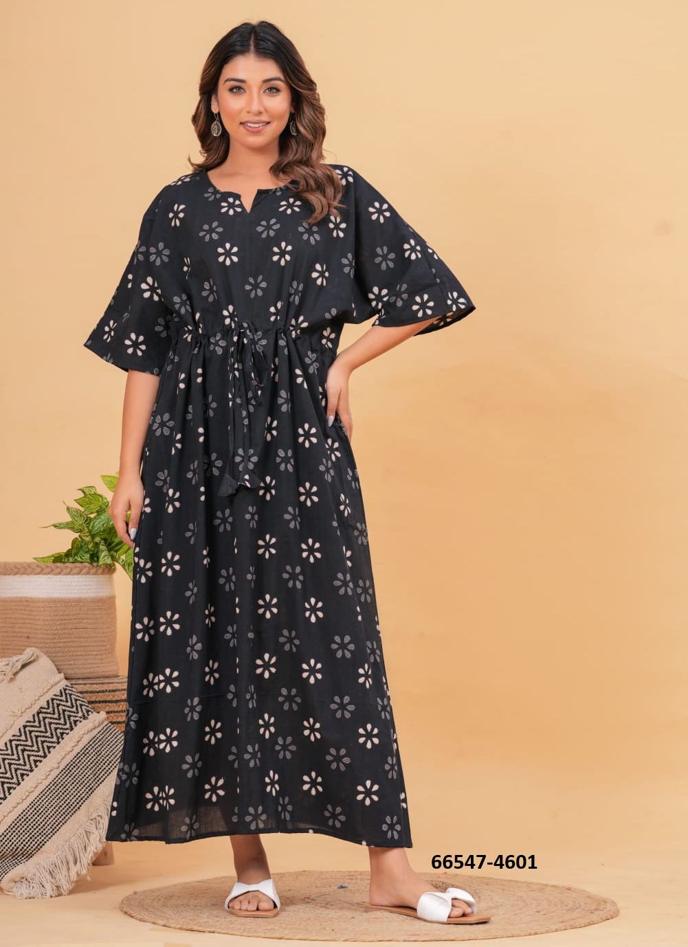 SUMMER UNIQUE PLUS-SIZE KAFTANS - Catalog # 66547 (Set of 51 Kaftans / Ponchos) SUMMER UNIQUE PLUS-SIZE KAFTANS - Catalog # 66547 (Set of 51 Kaftans / Ponchos)