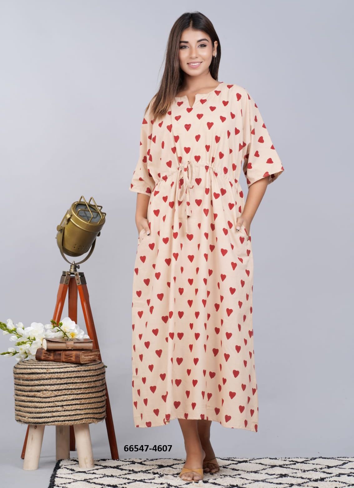 SUMMER UNIQUE PLUS-SIZE KAFTANS - Catalog # 66547 (Set of 51 Kaftans / Ponchos) SUMMER UNIQUE PLUS-SIZE KAFTANS - Catalog # 66547 (Set of 51 Kaftans / Ponchos)