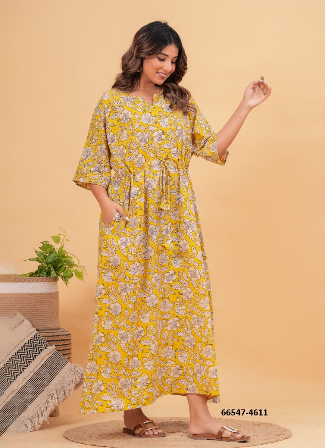 SUMMER UNIQUE PLUS-SIZE KAFTANS - Catalog # 66547 (Set of 51 Kaftans / Ponchos) SUMMER UNIQUE PLUS-SIZE KAFTANS - Catalog # 66547 (Set of 51 Kaftans / Ponchos)