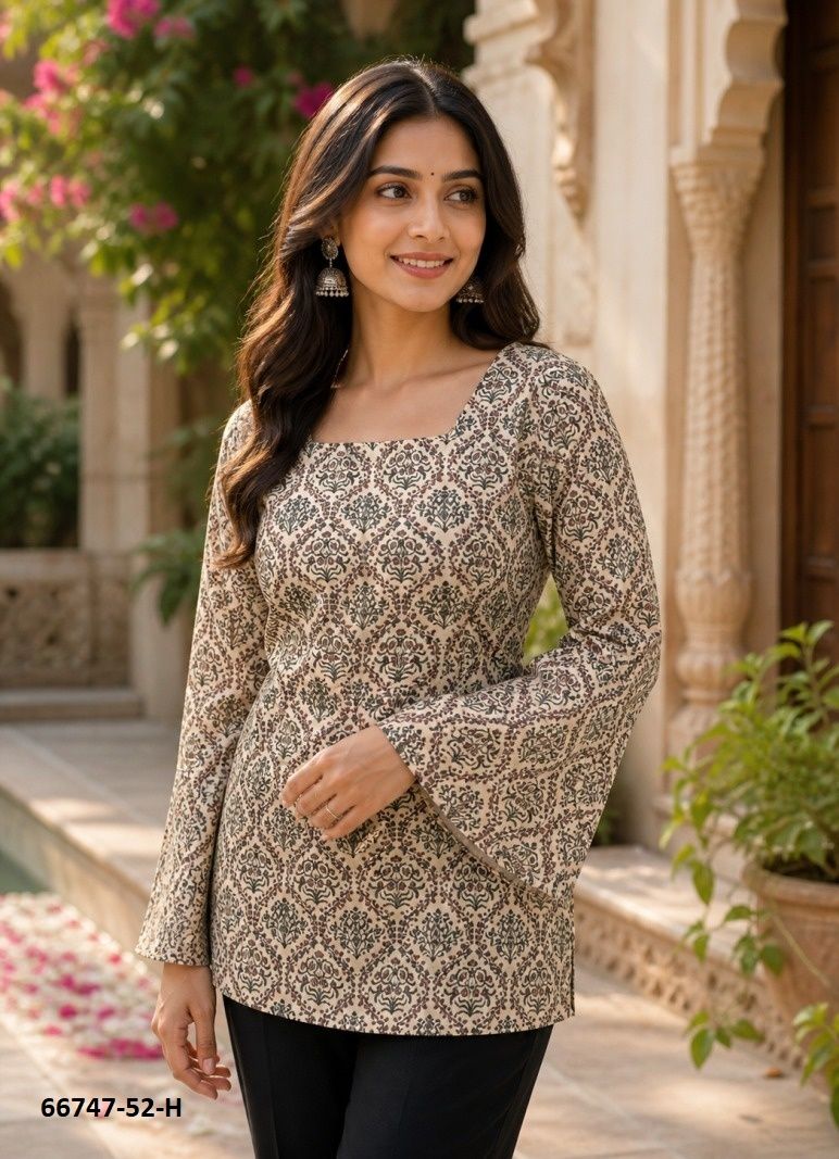 TUNICS STYLE - Catalog # 66747 (Set of 12 Readymade Women's Kurtis / Tops) TUNICS STYLE - Catalog # 66747 (Set of 12 Readymade Women's Kurtis / Tops)