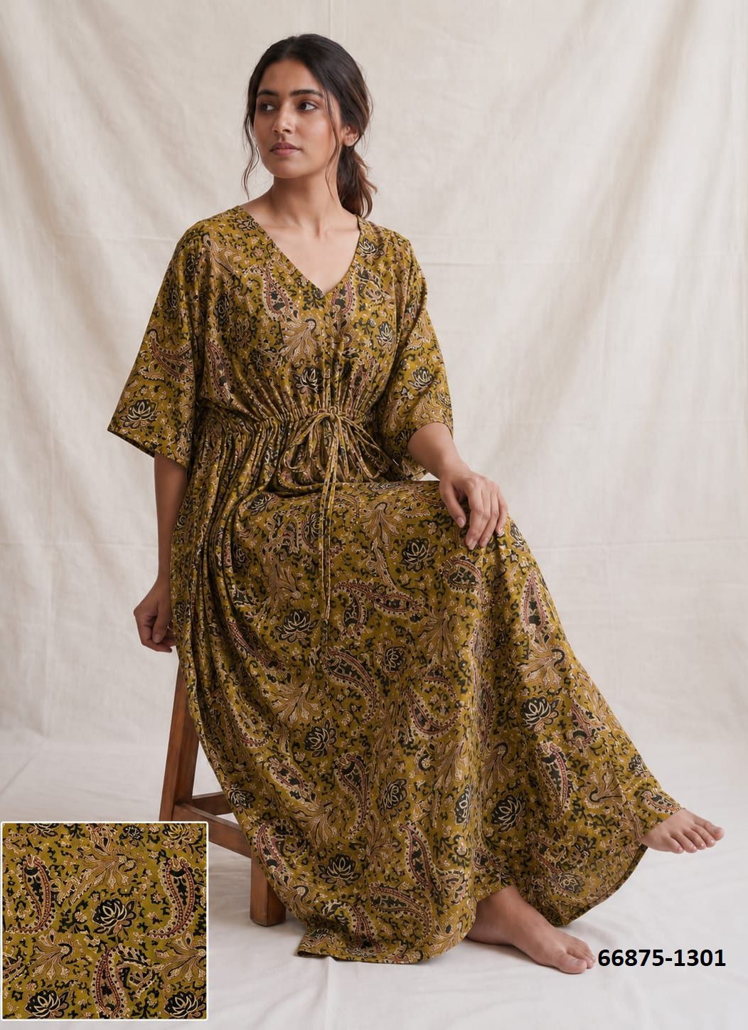PLUS-SIZE HAND PRINTED COTTONS 7 - Catalog # 66875 (Set of 9 Kaftans / Ponchos) PLUS-SIZE HAND PRINTED COTTONS 7 - Catalog # 66875 (Set of 9 Kaftans / Ponchos)