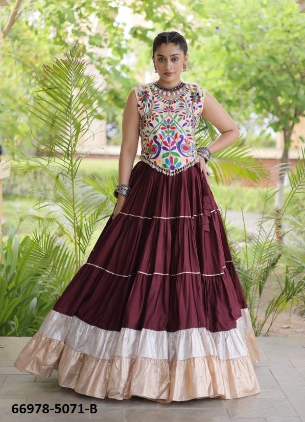 DESIGN 5071 - Catalog # 66978 (Set of 12 Readymade Lehengas) DESIGN 5071 - Catalog # 66978 (Set of 12 Readymade Lehengas)