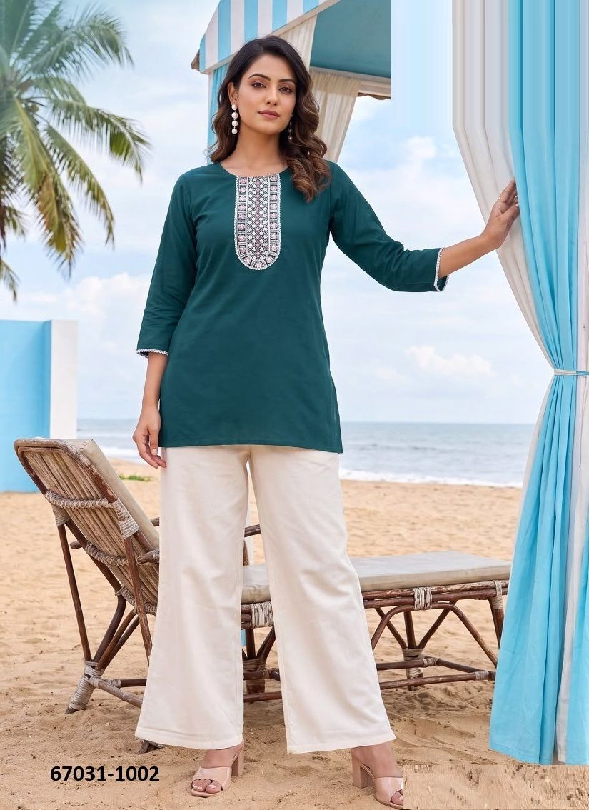 FASHION LOOK - Catalog # 67031 (Set of 4 Tops With Bottoms) FASHION LOOK - Catalog # 67031 (Set of 4 Tops With Bottoms)
