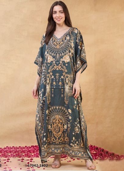 KAFTAN-E-NAZAKAT 18 - Catalog # 67042 (Set of 8 Kaftans / Ponchos) KAFTAN-E-NAZAKAT 18 - Catalog # 67042 (Set of 8 Kaftans / Ponchos)