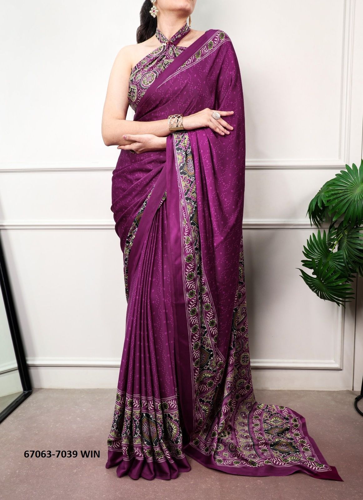 DESIGN 7039 - Catalog # 67063 (Set of 4 Sarees) DESIGN 7039 - Catalog # 67063 (Set of 4 Sarees)