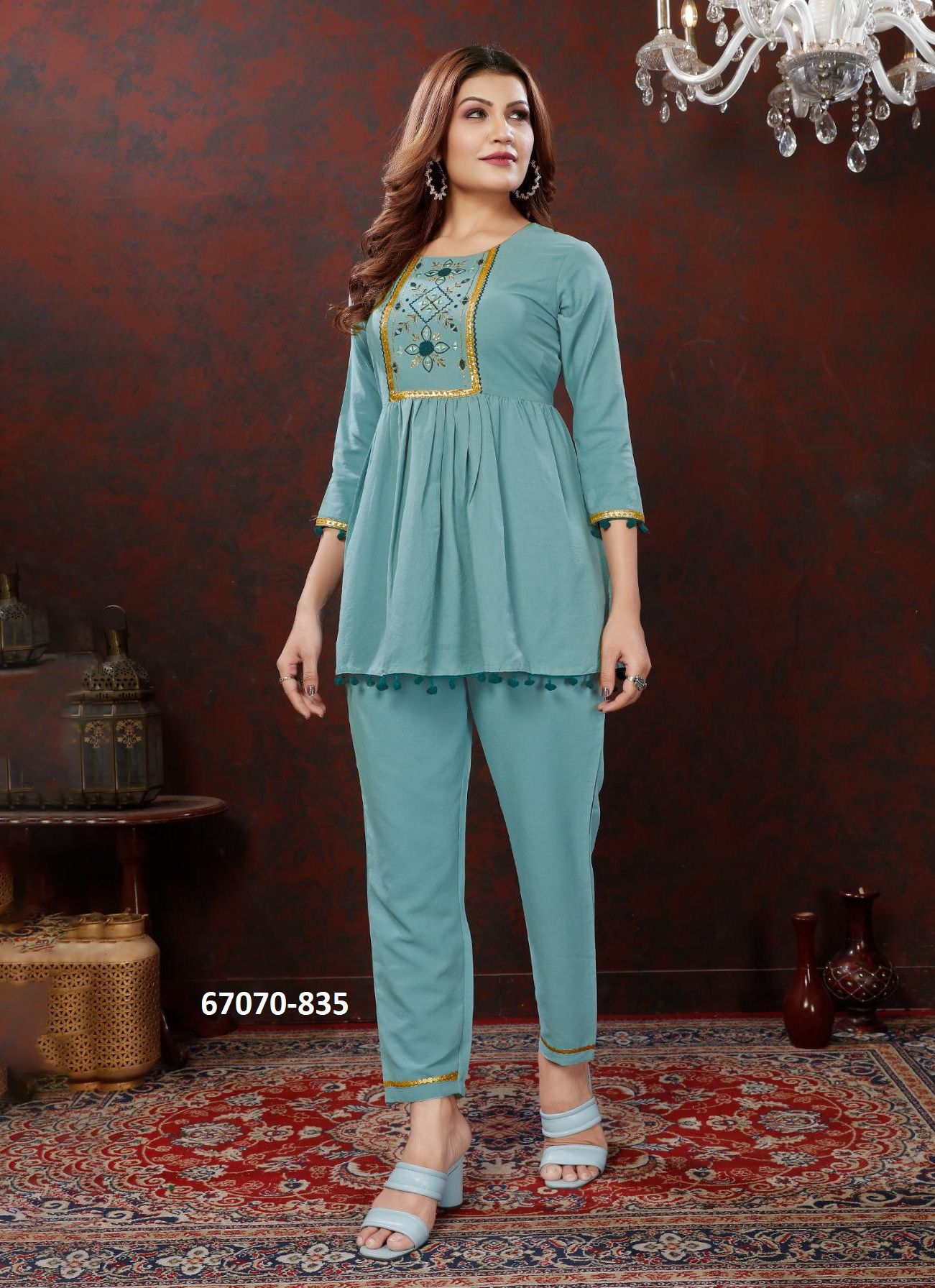 KARIGIRI 1 - Catalog # 67070 (Set of 5 Tops With Bottoms) KARIGIRI 1 - Catalog # 67070 (Set of 5 Tops With Bottoms)