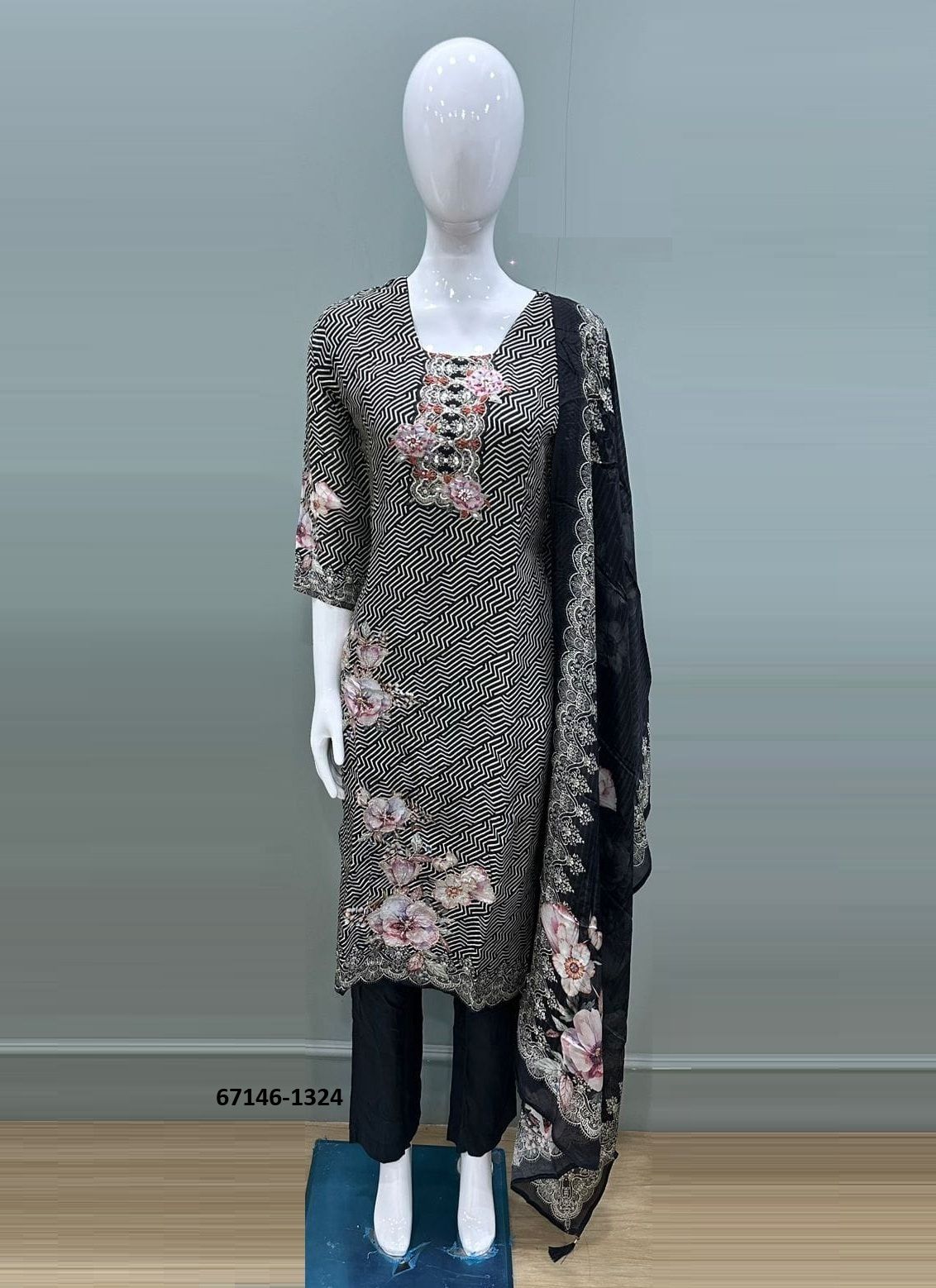 CALIBER - Catalog # 67146 (Set of 4 SIZE-SETS [Readymade Salwar Suits])
