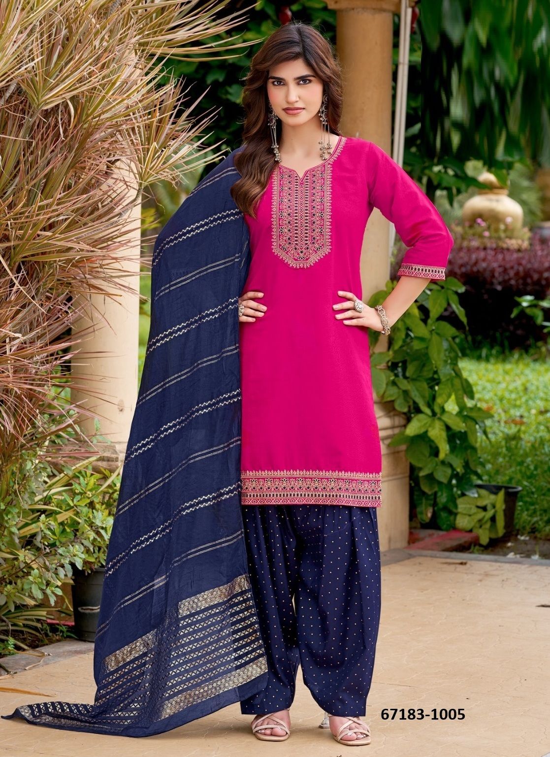 QUEEN - Catalog # 67183 (Set of 8 Readymade Salwar Suits)