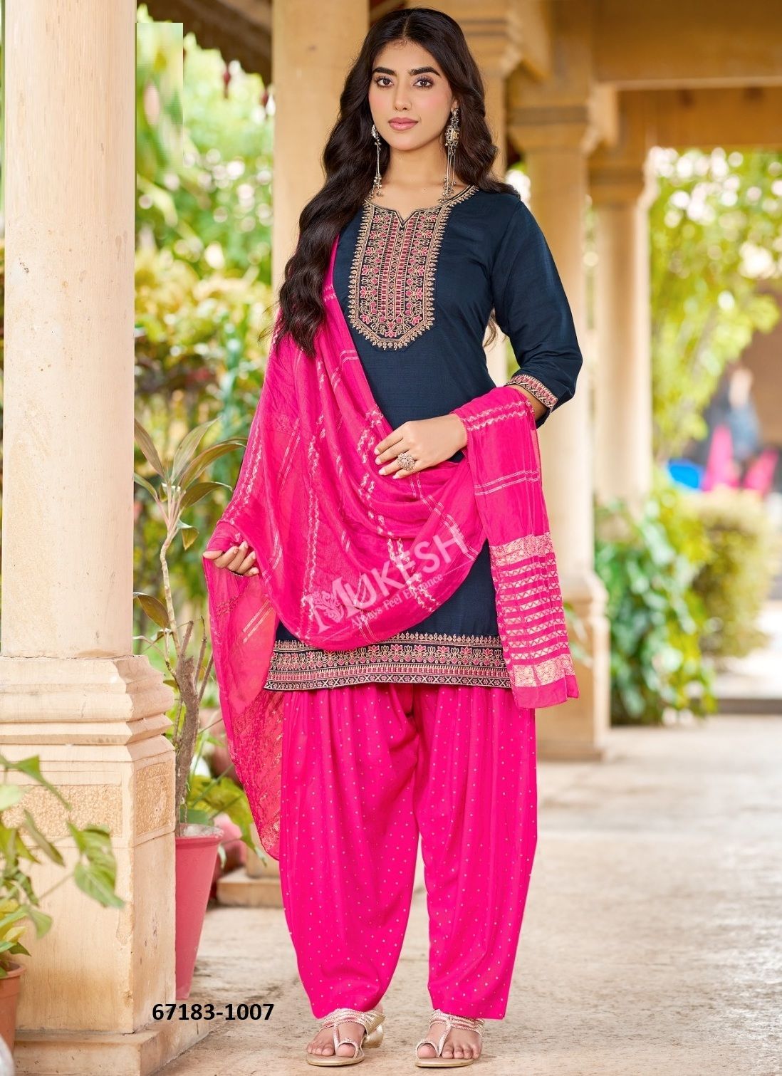 QUEEN - Catalog # 67183 (Set of 8 Readymade Salwar Suits)