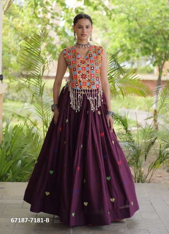 DESIGN 7181 - Catalog # 67187 (Set of 8 Readymade Lehengas) DESIGN 7181 - Catalog # 67187 (Set of 8 Readymade Lehengas)