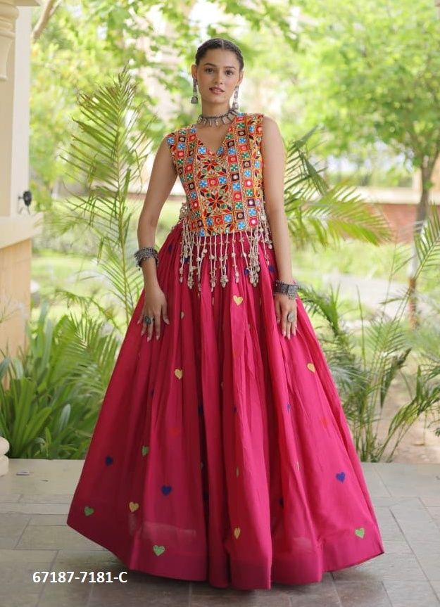 DESIGN 7181 - Catalog # 67187 (Set of 8 Readymade Lehengas) DESIGN 7181 - Catalog # 67187 (Set of 8 Readymade Lehengas)
