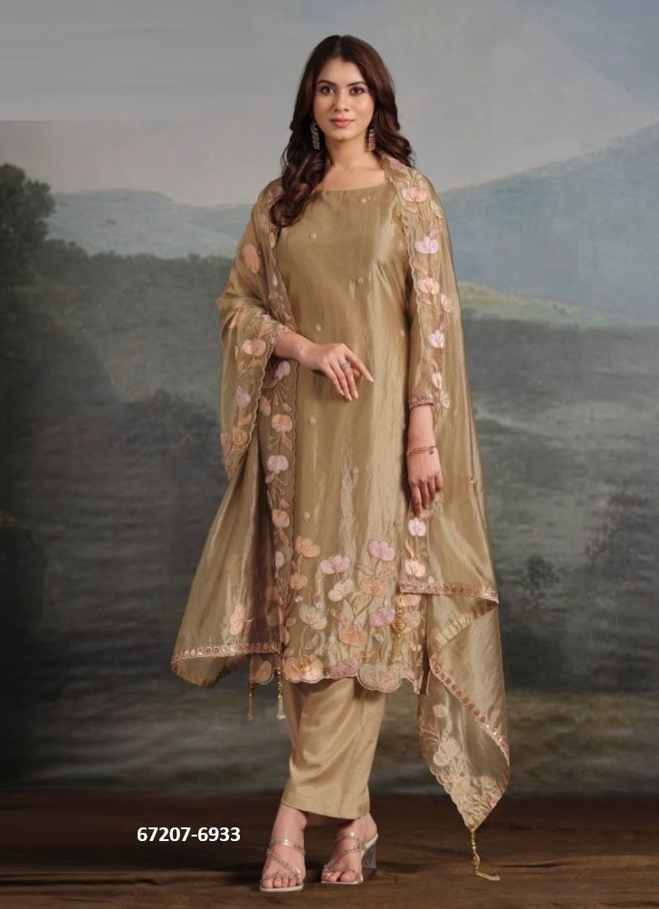ARNICA - Catalog # 67207 (Set of 6 Semi-Stitched / Un-Stitched Suits) ARNICA - Catalog # 67207 (Set of 6 Semi-Stitched / Un-Stitched Suits)