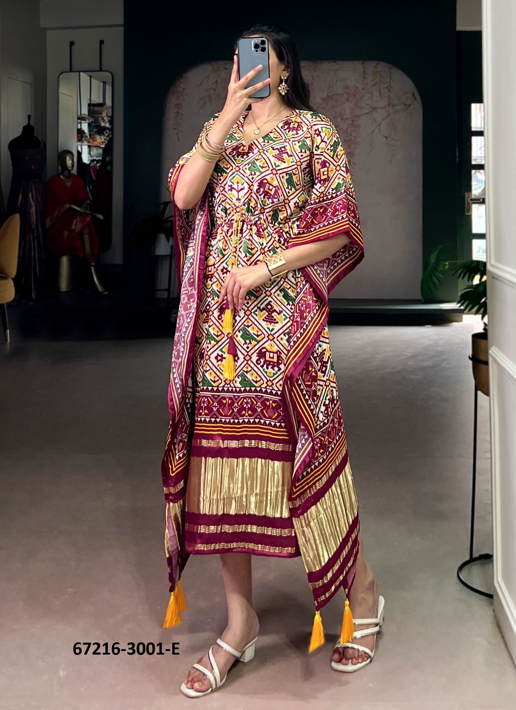 DESIGN 3001 - Catalog # 67216 (Set of 5 Kaftans / Ponchos) DESIGN 3001 - Catalog # 67216 (Set of 5 Kaftans / Ponchos)