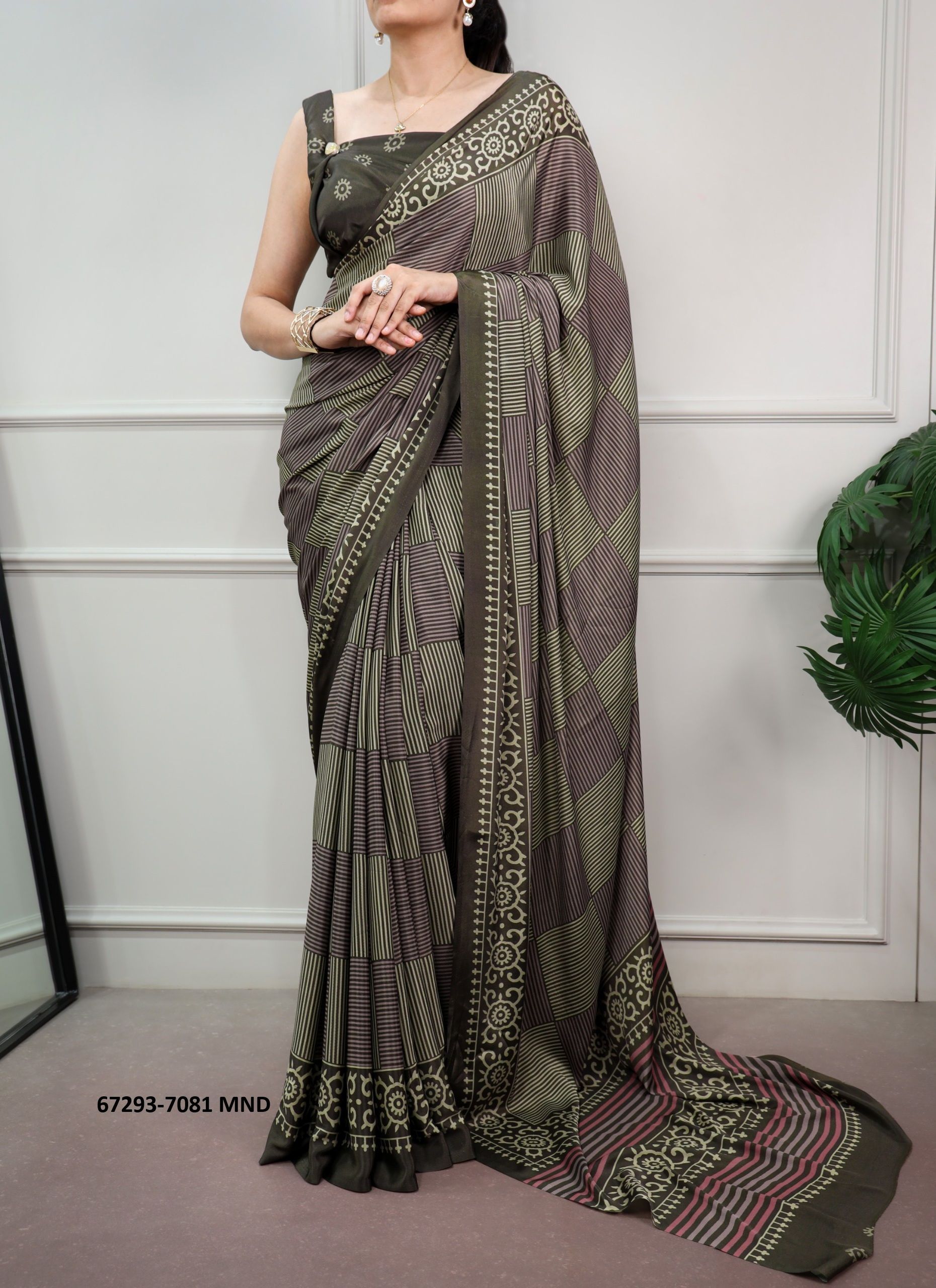 DESIGN 7081 - Catalog # 67293 (Set of 5 Sarees) DESIGN 7081 - Catalog # 67293 (Set of 5 Sarees)