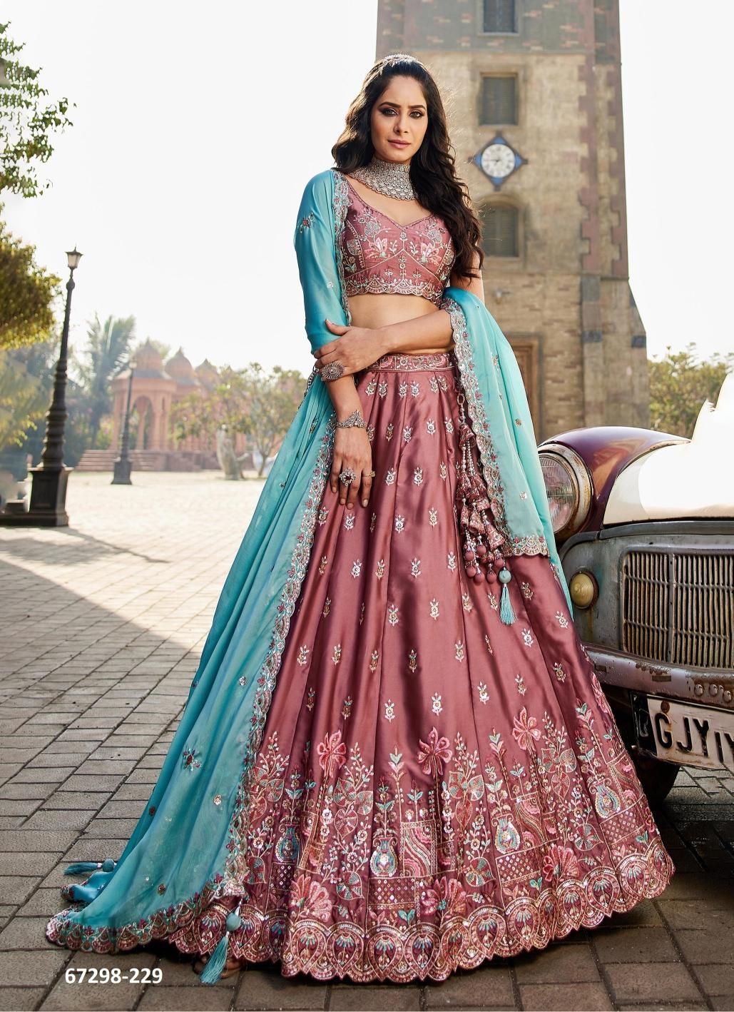 DESIGN 136 - Catalog # 67298 (Set of 20 Semi-Stitched Lehengas) DESIGN 136 - Catalog # 67298 (Set of 20 Semi-Stitched Lehengas)