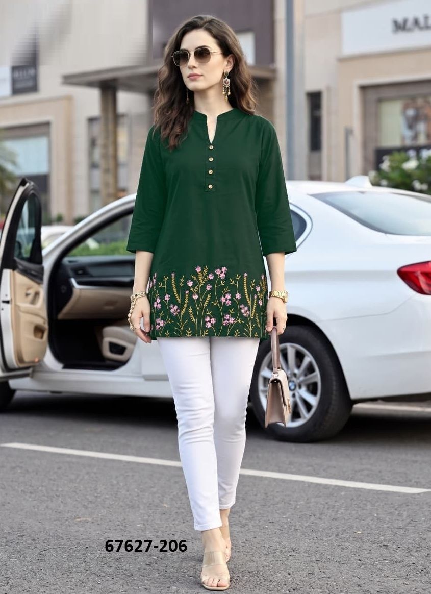 POLAND - Catalog # 67627 (Set of 6 Readymade Women's Kurtis / Tops)